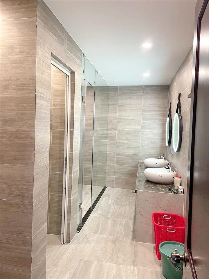 Bán biệt thự liền kề sài gòn pearl dt đất 7*21m, dtsd 442,6 m2 view sông. bán giá thiện chí