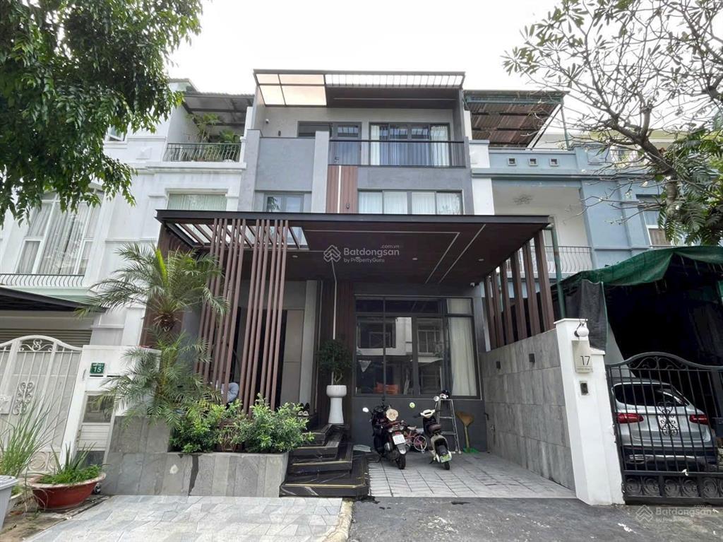 Cần bán căn biệt thự hưng thái, phú mỹ hưng giá tốt nhất khu vực. thiết kế 4pn hiện đại vào ở ngay