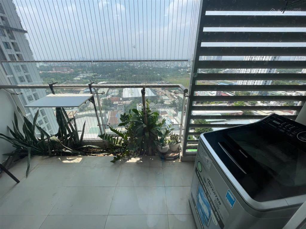 Cuối năm bán gấp căn 2 phòng ngủ, đầy đủ nội thất giá 4.25 tỷ tại river panorama