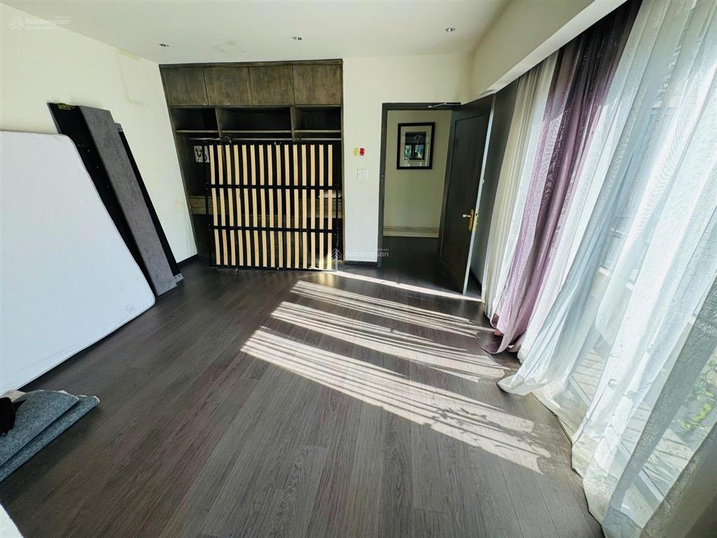 Biệt thự bán kdc đại phúc  green villa. diện tích 220m2, hầm, trệt, 2 lầu, giá 39 tỷ. view đẹp