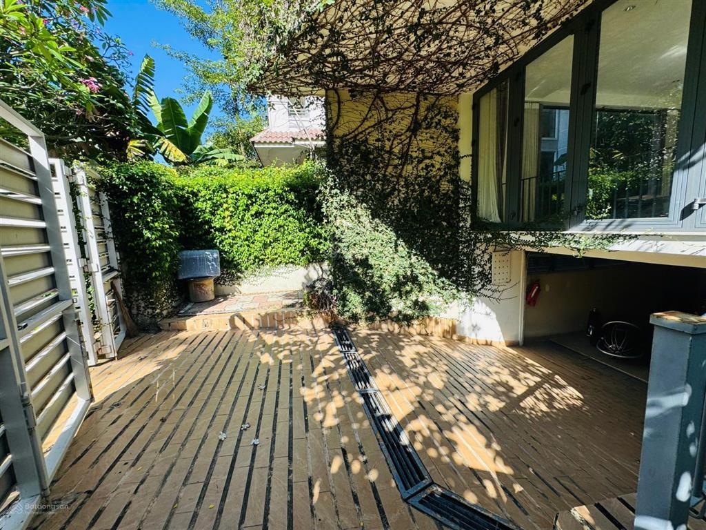 Biệt thự bán kdc đại phúc  green villa. diện tích 220m2, hầm, trệt, 2 lầu, giá 39 tỷ. view đẹp