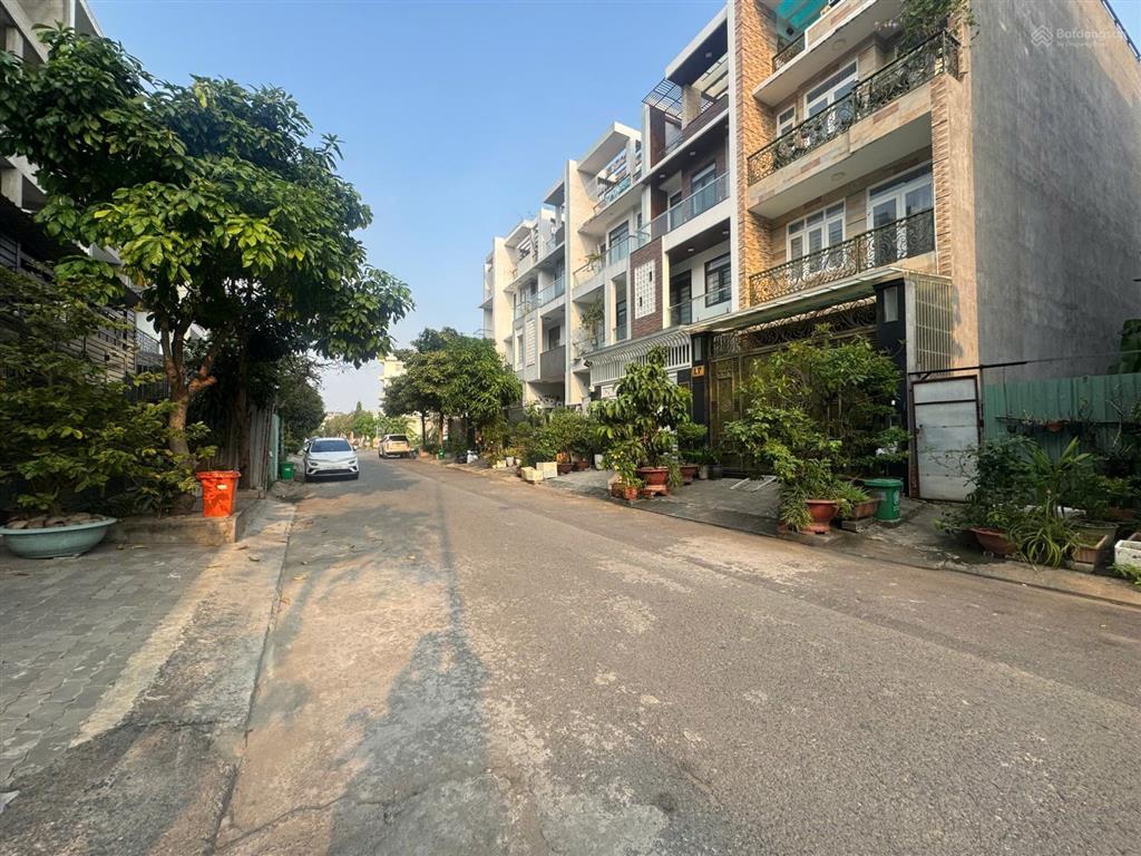 Đất bán khu dân cư đại phúcphạm hùng nối dài, bình hưng, bình chánh, diện tích 5x20, giá 10 tỷ.
