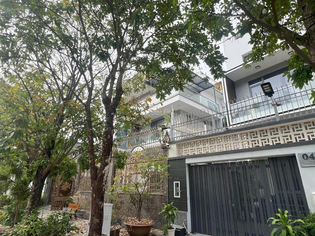 Biệt thự đại phúc green villas, bình hưng, tp. hcm. diện tích 15x22(330m2) hầm, trệt, 3 lầu,39,9 tỷ