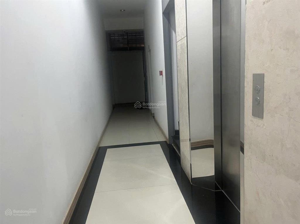 Tòa nhà văn phòng cho thuê himlam, quận 7, khu thương mại 15x20, hầm, trệt, 4 lầu 18o triệu/tháng.