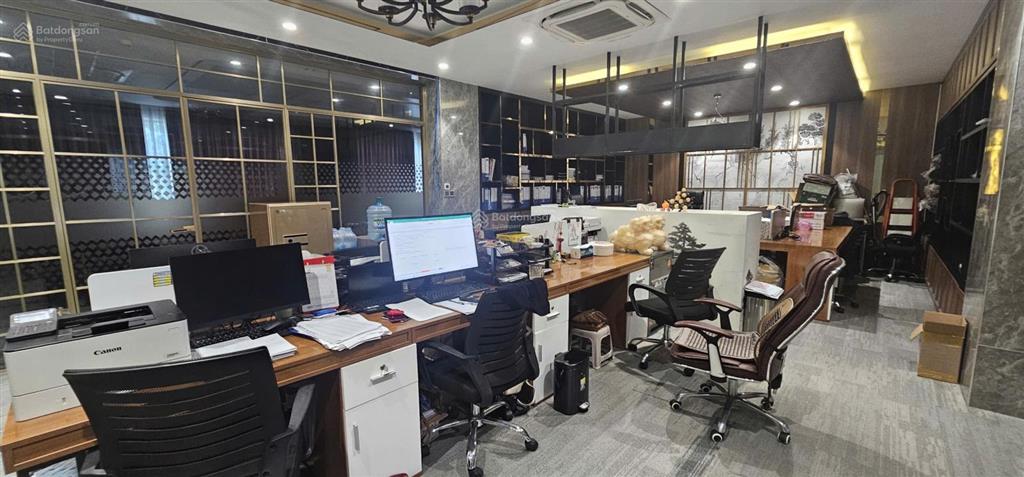 Cho thuê sàn kinh doanh thương mại khu dân cư him lam quận 7. diện tích 20mx20m/sàn, giá 120 triệu.