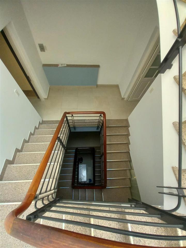Nhà bán khu trung sơn, 5x20m, trệt,2 lầu sân thượng, 7 phòng lớn nhỏ, 5wc giá chốt 16,2 tỷ