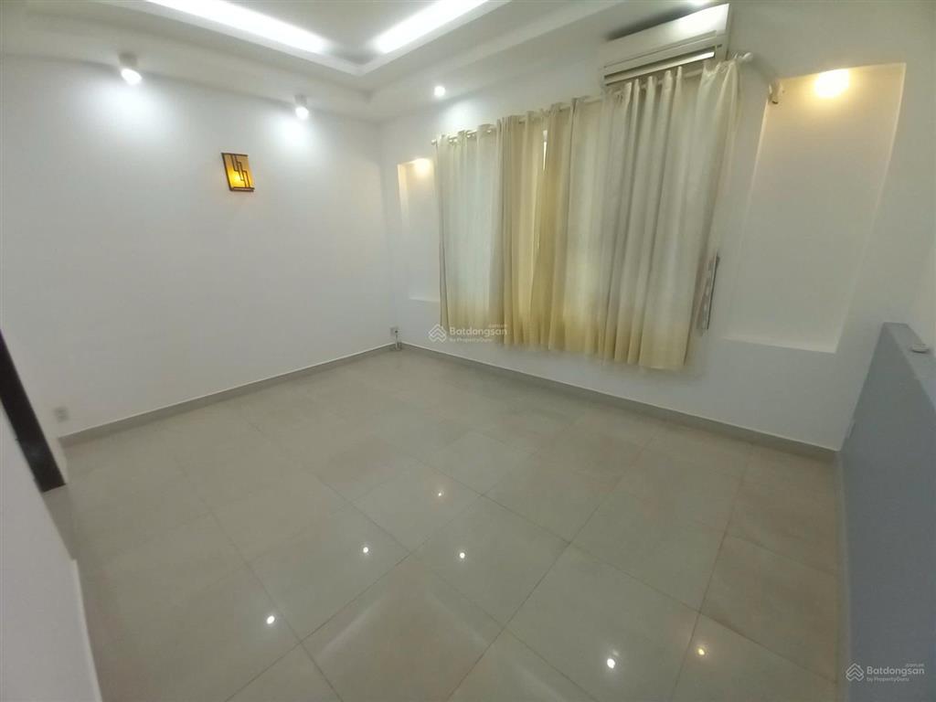 Bán nhà mặt phố tại khu dân cư trung sơn, 16,2 tỷ, 100m2, 6pn, 6wc, 3 tầng, uy tín