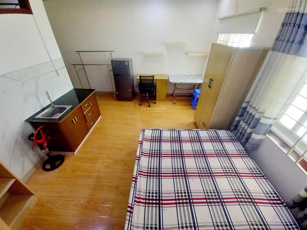 Căn hộ dịch vụ cho thuê khu trung sơn, diện tích 35m2, full nội thất, có bếp nấu ăn giá 5,5 triệu.