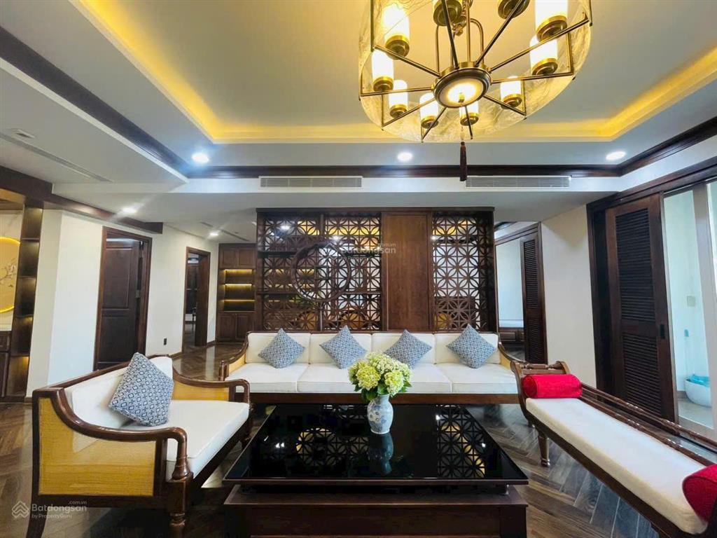 Hotcần bán căn hộ cao cấp tại riverside residences, phú mỹ hưng. dt ~179m. giá tốt 19 tỷ. nhà đẹp