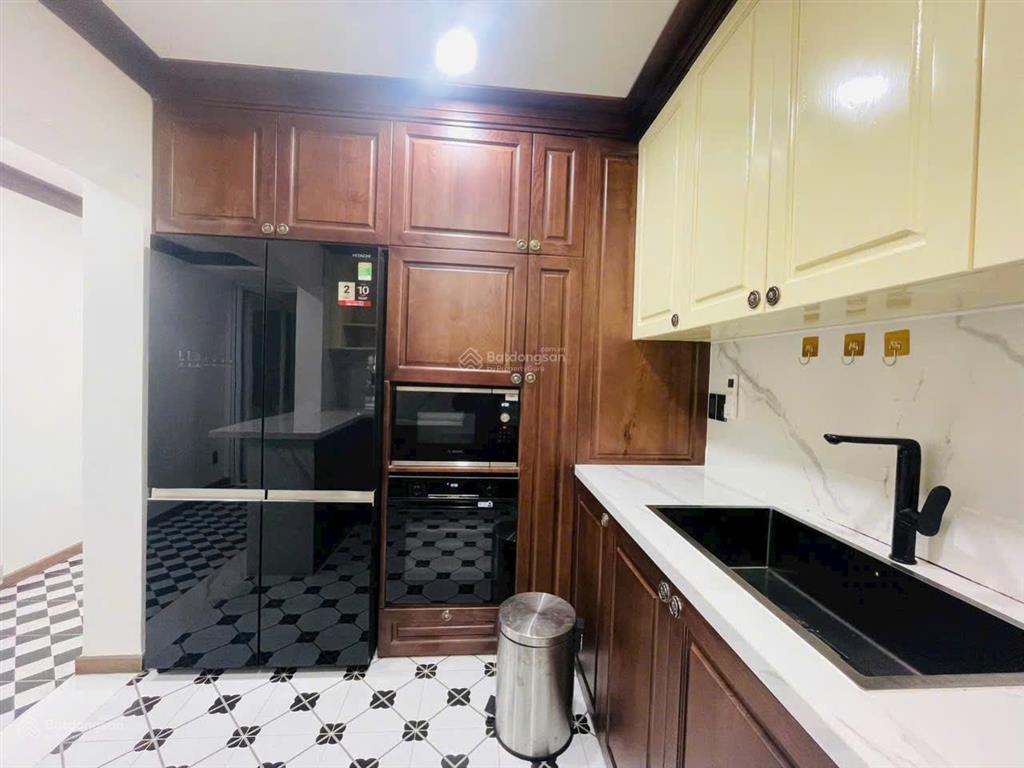 Hotcần bán căn hộ cao cấp tại riverside residences, phú mỹ hưng. dt ~179m. giá tốt 19 tỷ. nhà đẹp