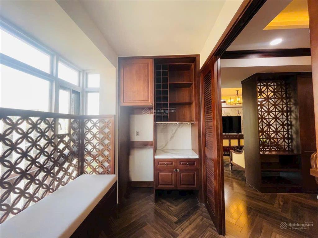 Hotcần bán căn hộ cao cấp tại riverside residences, phú mỹ hưng. dt ~179m. giá tốt 19 tỷ. nhà đẹp