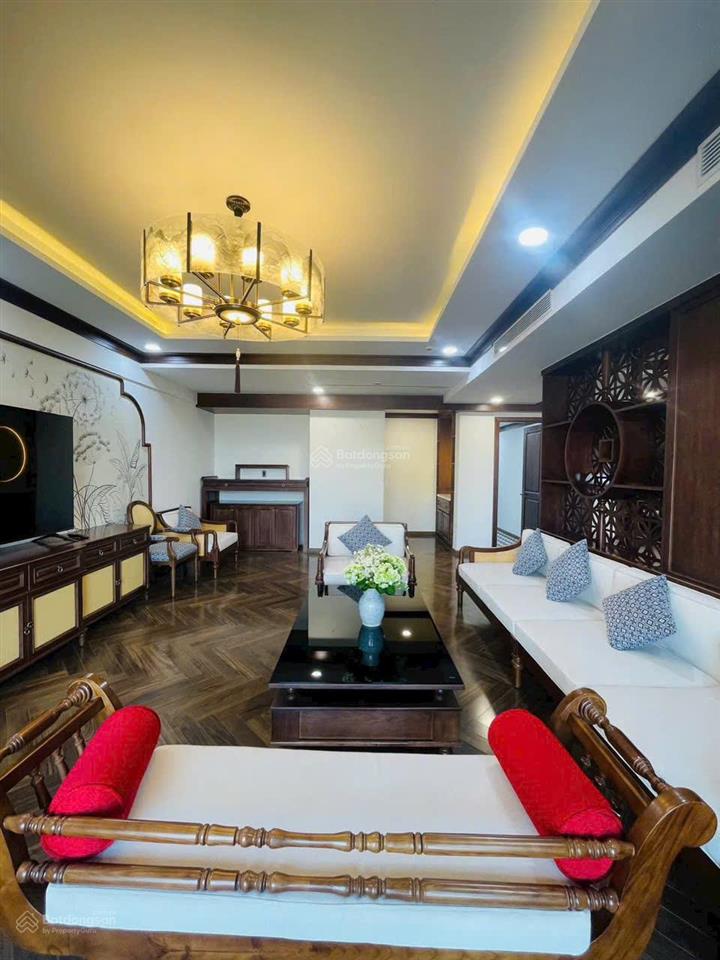 Hotcần bán căn hộ cao cấp tại riverside residences, phú mỹ hưng. dt ~179m. giá tốt 19 tỷ. nhà đẹp