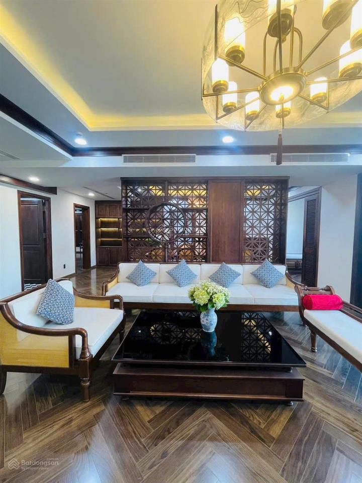 Hotcần bán căn hộ cao cấp tại riverside residences, phú mỹ hưng. dt ~179m. giá tốt 19 tỷ. nhà đẹp