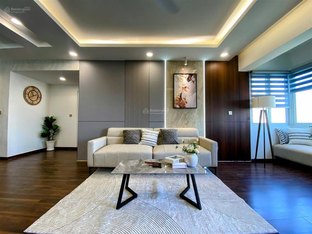 Hot  bán căn hộ mỹ khánh 2 phú mỹ hưng. dt 118m2. giá tốt thị trường 9.3 tỷ