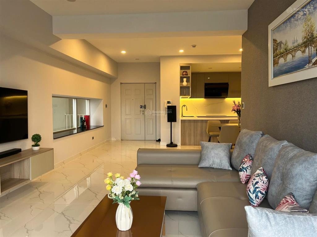 Bán căn hộ garden plaza 1. dt 150m2, 3pn full nt, lầu cao,view thoáng mát. giá 19.9 tỷ. 0918 998 ***