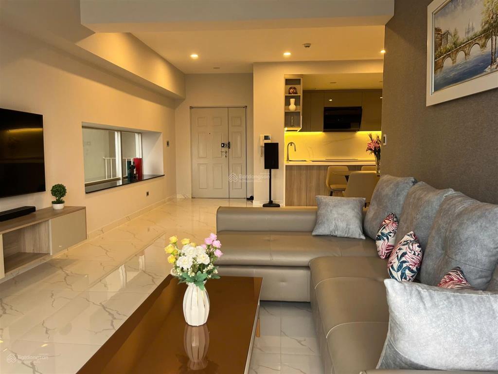 Bán căn hộ garden plaza 1. dt 150m2, 3pn full nt, lầu cao,view thoáng mát. giá 19.9 tỷ. 0918 998 ***