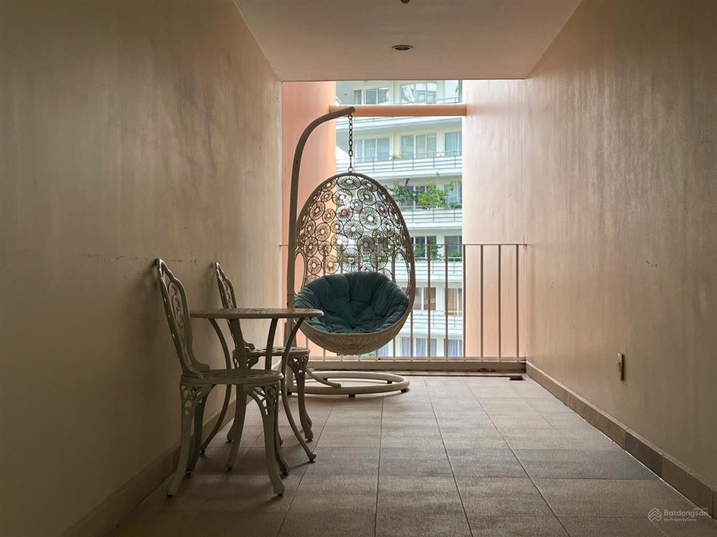 Bán căn hộ garden plaza 1. dt 150m2, 3pn full nt, lầu cao,view thoáng mát. giá 19.9 tỷ. 0918 998 ***