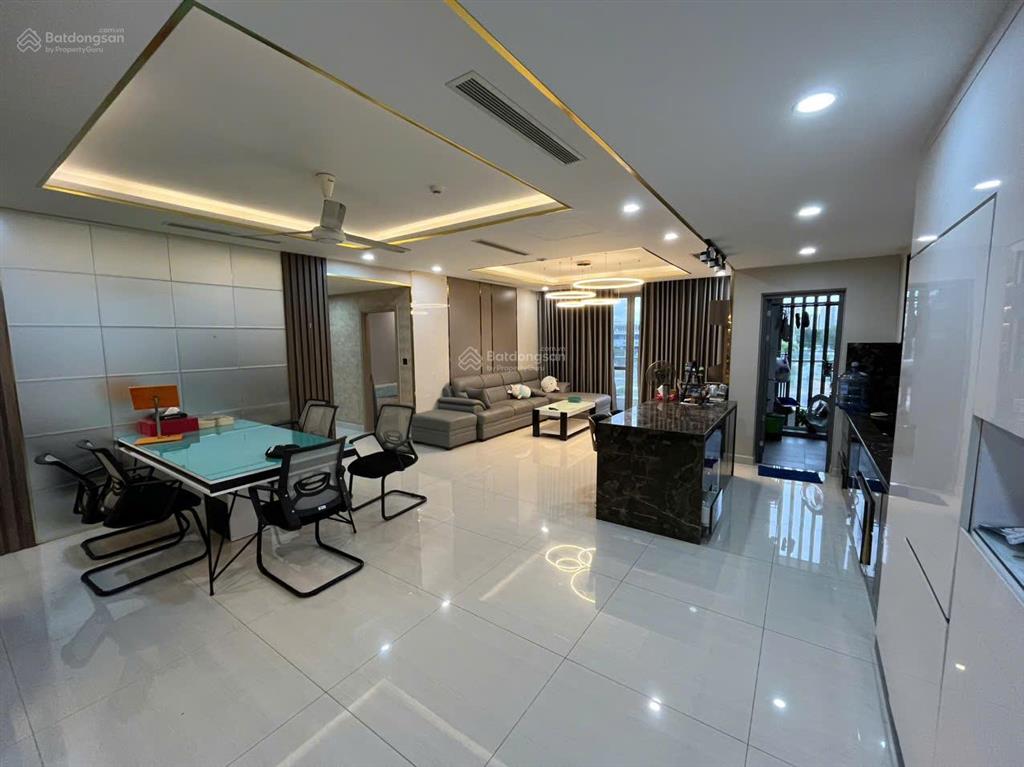 Hotcần bán gấp căn hộ riverpark premier. dt 135m2. giá 20tỷ, nhà đẹp, view sông.  0918 998 ***