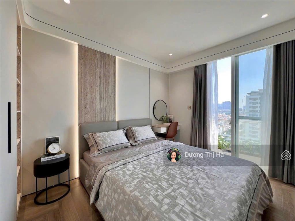 Bán căn hộ riverside residence quận 7 136m2 3pn căn góc view sông. giá 12,3 tỷ. call ms hà