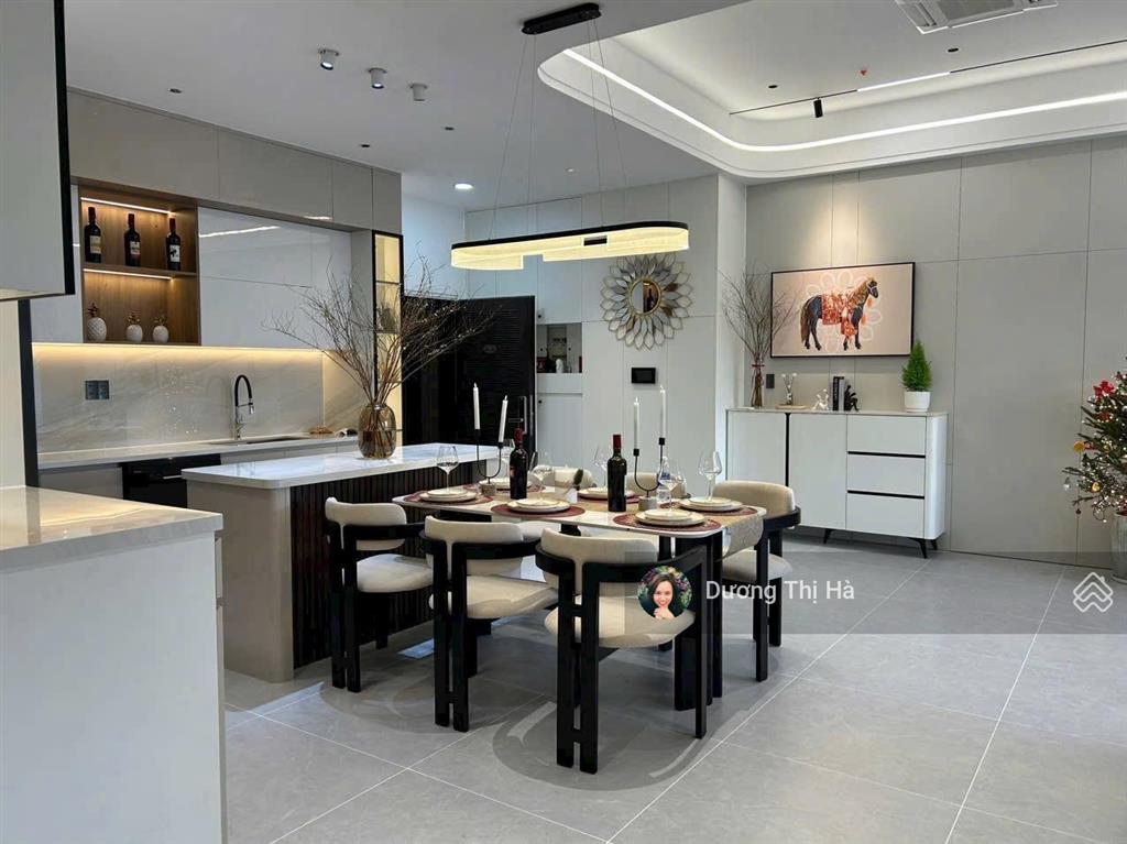 Bán căn hộ tophouse sân vườn phú mỹ hưng quận 7 ,228m2 bán chỉ 10.2 tỷ . 0909 740 *** ms hà