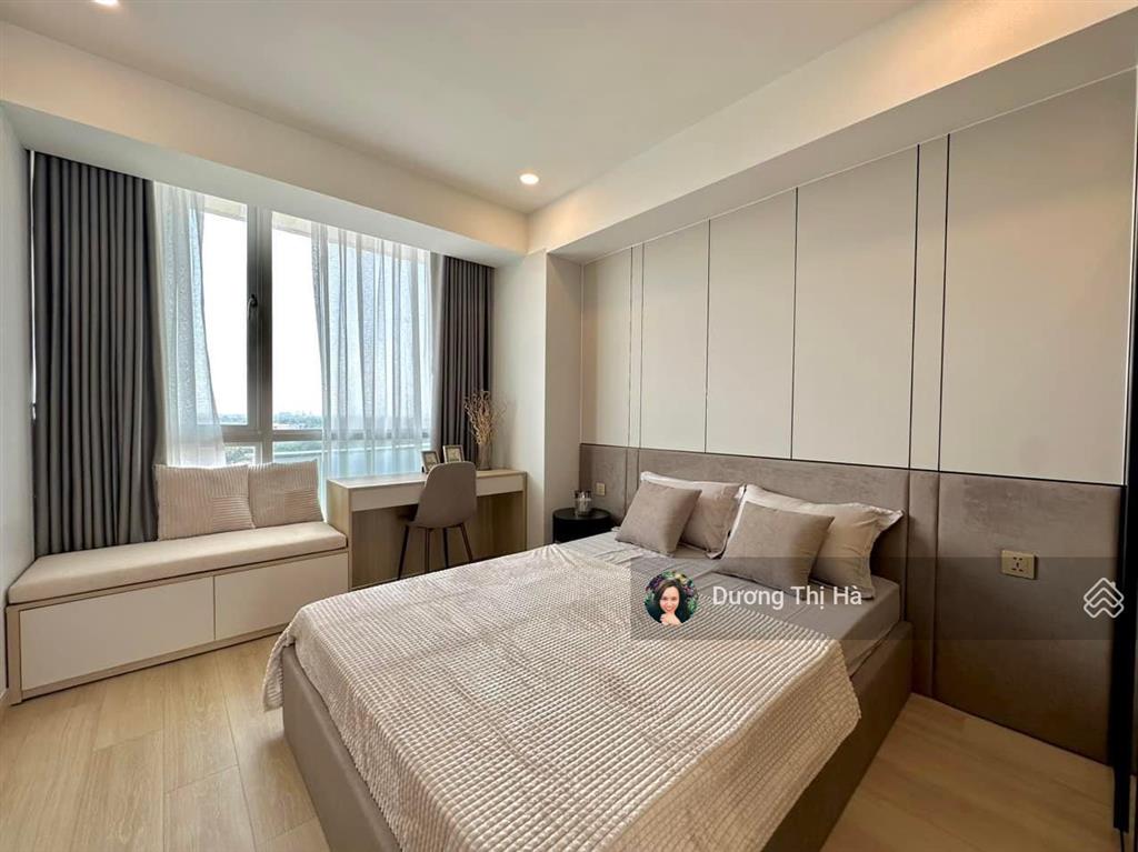 Bán căn hộ chung cư garden court 2, tân phong, quận 7 130m2 giá 12.5 tỷ.  0909 740 *** hà