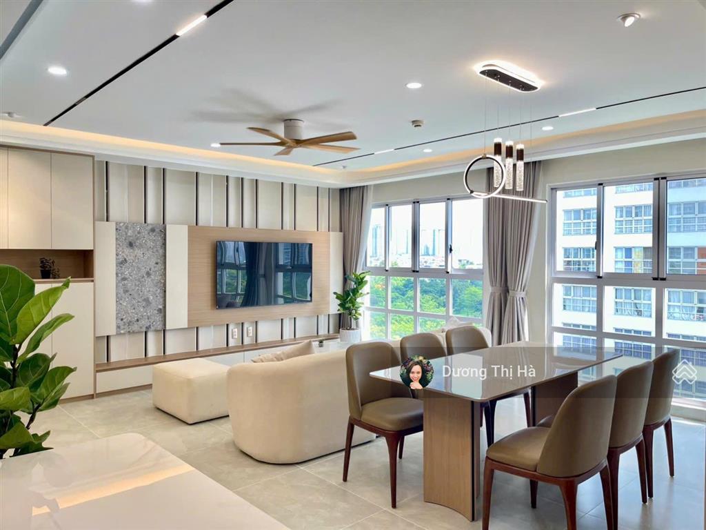 Bán căn hộ happy valley 135m², 4pn hướng nam view hồ bán nguyệt. giá 10,7 tỷ.  0909 740 *** ms hà
