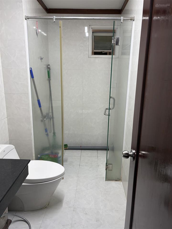 Cho thuê shophouse 39m2, giá = 15tr/tháng, cc hoàng anh thanh bình q7