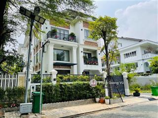 Chuyên bán biệt thự nhà phố kdc phú mỹ vph q7, dt 6x21m, 10,5x21m, giá 18 tỷ. lk pmh  0901 294 ***