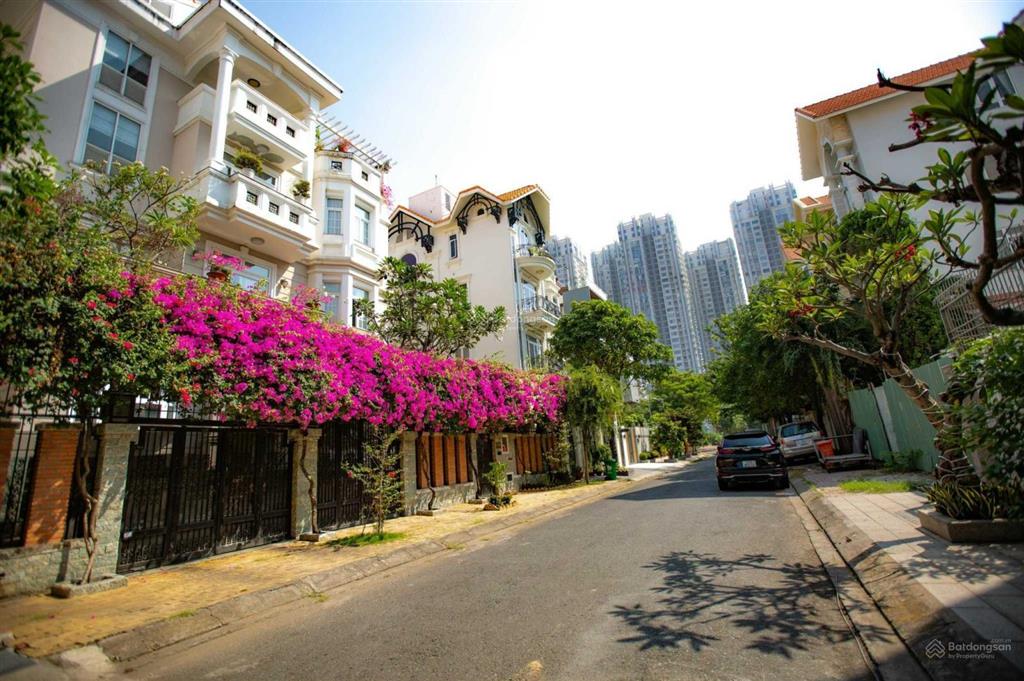 Chuyên bán nhà phố biệt thự him lam kênh tẻ, q7. dt 5x16,5m, giá tốt 21 tỷ