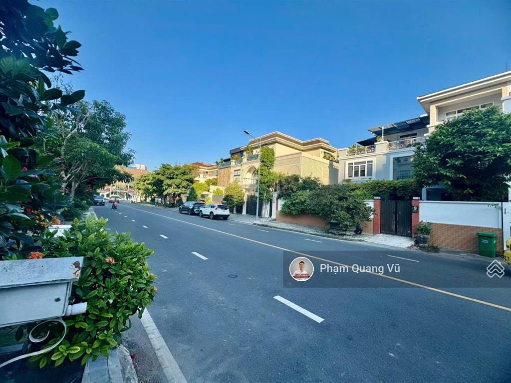 Chuyên bán biệt thự nam đô pmh còn 3 căn giá tốt, dt 8x18m, hầm 4 tầng sổ hồng, giá 48 tỷ