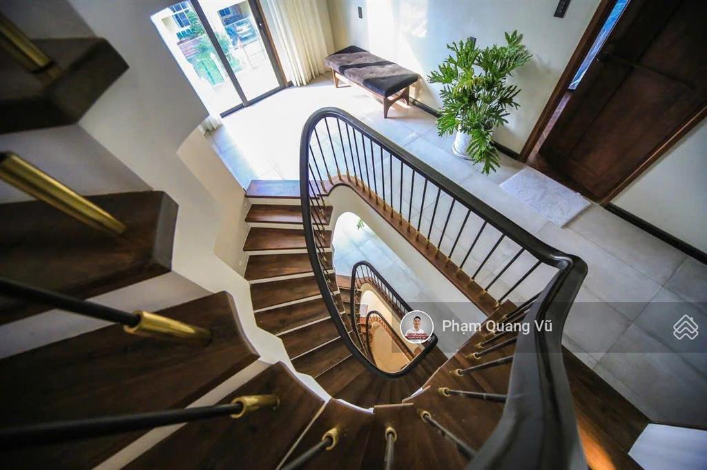 Chuyên bán biệt thự nam đô pmh còn 3 căn giá tốt, dt 8x18m, hầm 4 tầng sổ hồng, giá 48 tỷ