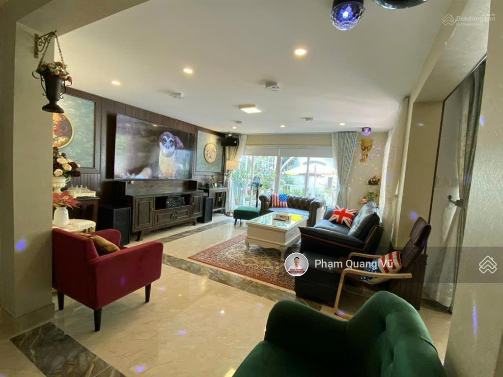 Xuất ngoại cần bán gấp căn biệt thự liền kề mỹ thái 2, phú mỹ hưng, 7x20m giá 38 tỷ.