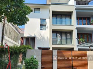 Chuyên bán biệt thự kdc phú mỹ vph q7, dt 10,5x21m, hầm 3 tầng, shr, 30 tỷ/căn