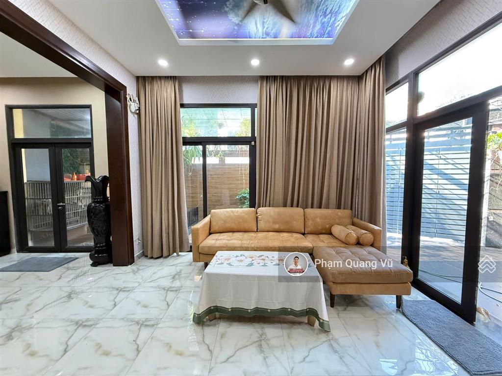 Bán biệt thự 2 mt 793 trần xuân soạn, ngay him lam  dt 176m2 (11x16m)  3 tầng  giá 23,5 tỷ