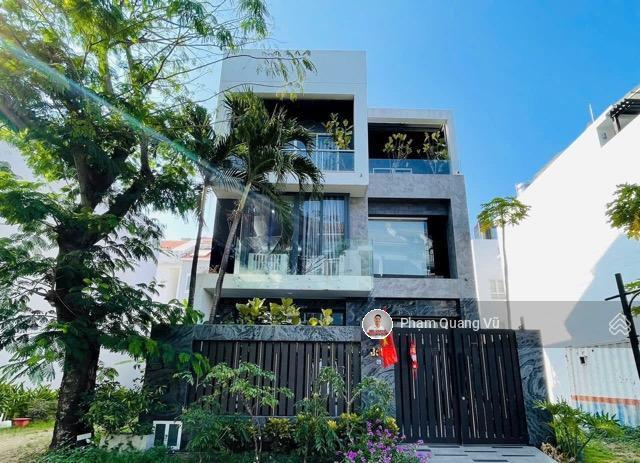 Kẹt tiền bán biệt thự pmh nam thông 2  dt 8x18m (144m2), hầm 3 tầng, sổ hồng, giá tốt 35 tỷ