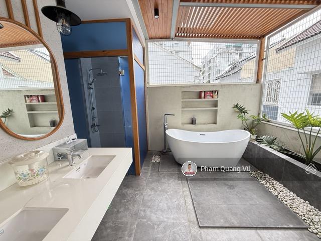 Kẹt tiền bán biệt thự pmh nam thông 2  dt 8x18m (144m2), hầm 3 tầng, sổ hồng, giá tốt 35 tỷ