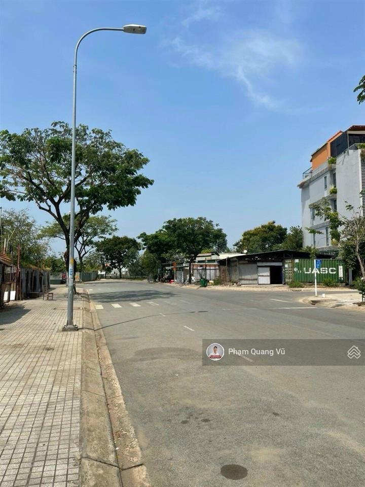 Còn lô đất biệt thự đường số (20m) kdc ciq4, p. phú mỹ q7 dt 12x20m (240m2), 25,5 tỷ