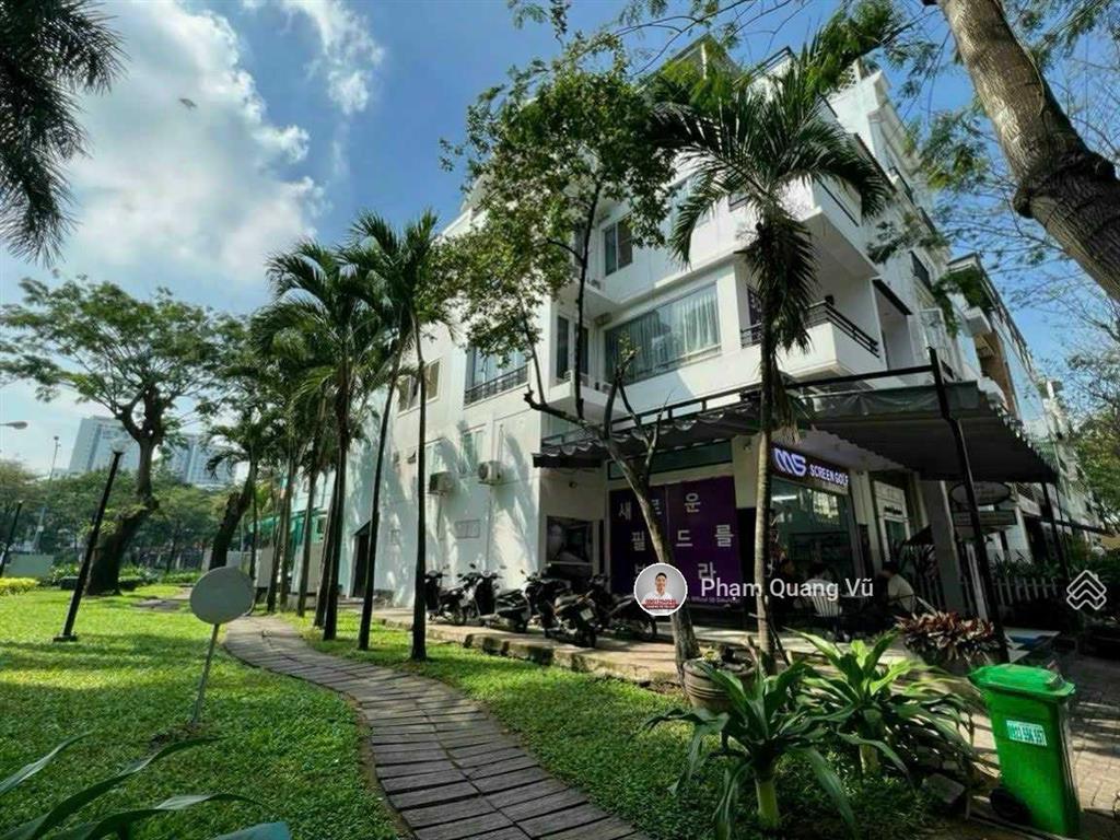 Kẹt bank bán gấp nhà phố mt khu hưng gia, hưng phước phú mỹ hưng  dt 6x18,5m shr, giá tốt 26 tỷ
