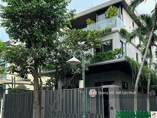 Rổ hàng còn 8 căn biệt thự hưng thái phú mỹ hưng, dt 7x18m, 9x18m shr, giá chỉ 30 tỷ/căn