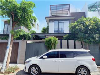 Cần bán gấp biệt thự kdc jamona city q7 dt 9x17m, 3 tầng, giá tốt 20 tỷ