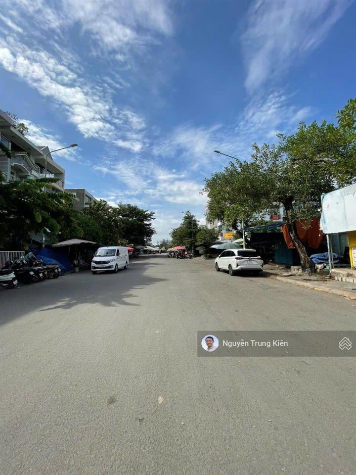 Chỉ nhỉnh 5 tỷ, đất thổ cư 73 m2, đường nhựa 5m xe tải thông, ngang hiếm gần 6m.