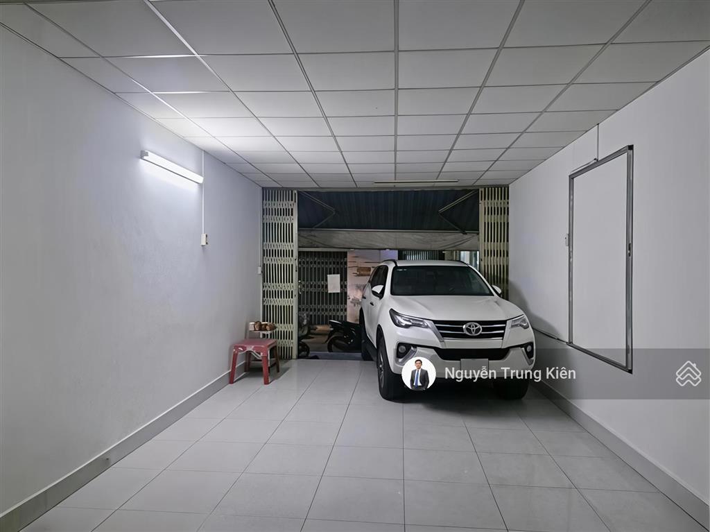 Chỉ nhỉnh 100tr/m  ngang hiếm 6m  xe hơi ngủ trong nhà  mt kinh doanh kiều đàm, trần xuân soạn