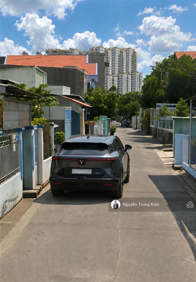 Bán nhà phạm hữu lầu, giáp phú mỹ hưng hẻm ô tô 6m 130m2 9 tỷ thương lượng