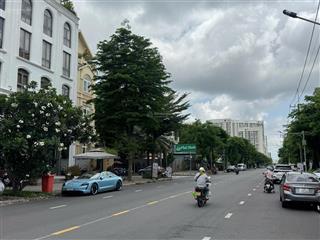 Biệt thự song lập 206 mỹ hoàng  mặt tiền đường phạm thái bường  phú mỹ hưng  quận 7 giá 97 tỷ