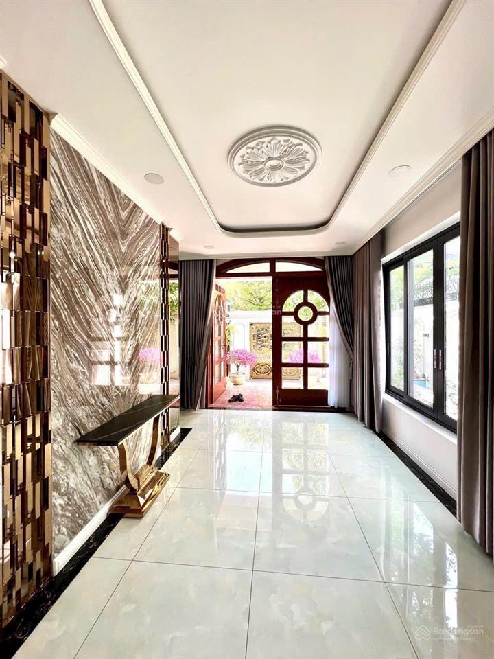 Bán gấp gấp biệt thự 208 mỹ hoàng  mặt tiền đường phạm thái bường  phú mỹ hưng  quận 7 giá 98 tỷ