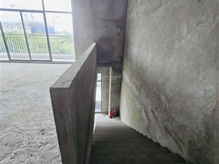 Cho thuê shop duplex dt 185m2 giá 18tr/tháng sát phú mỹ hưng tiện ích 0916 651 ***