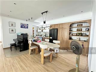 Cần bán gấp căn hộ cao cấp pmh green view 3pn 2wc nhà đẹp full nt giá chỉ 10,4 tỷ  0916 427 ***