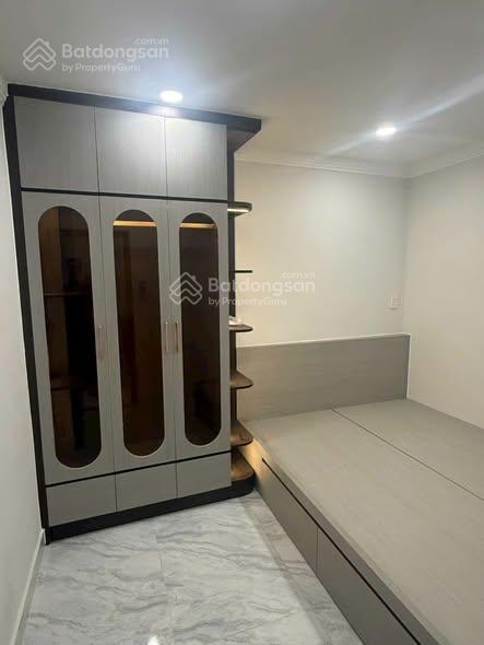 Nhà phố quận 7 dt 4x18.5m vừa ở vừa cho thuê có thêm thu nhập. 2pn và 4 phòng trọ. giá 6.25 tỷ tl