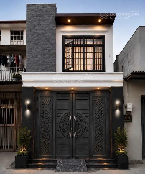 Nhà phố quận 7 dt 4x18.5m vừa ở vừa cho thuê có thêm thu nhập. 2pn và 4 phòng trọ. giá 6.25 tỷ tl
