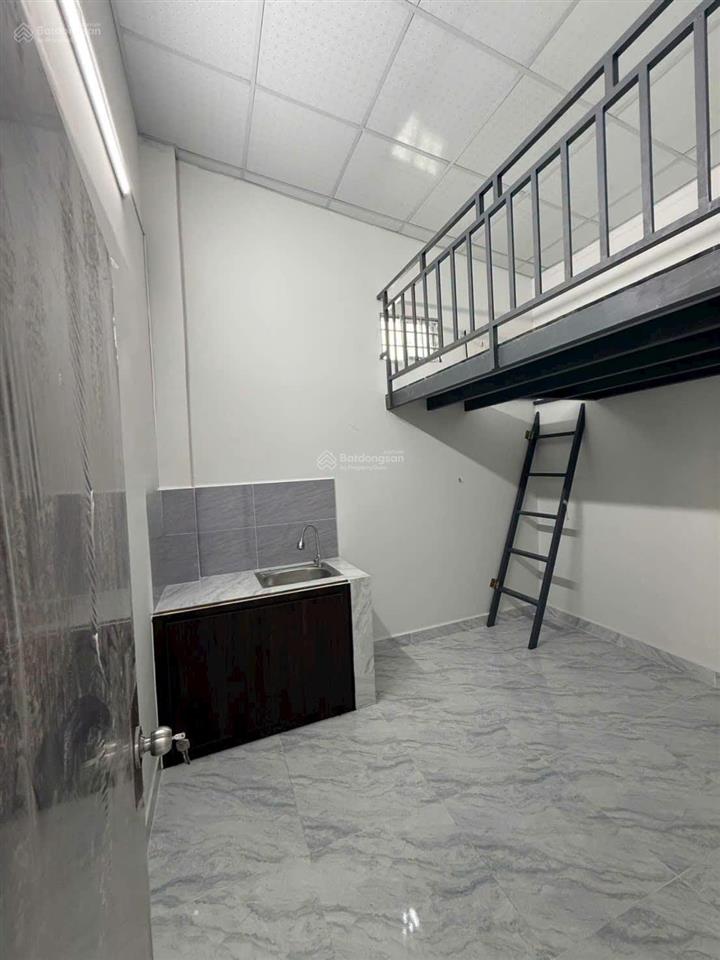 Nhà phố quận 7 dt 4x18.5m vừa ở vừa cho thuê có thêm thu nhập. 2pn và 4 phòng trọ. giá 6.25 tỷ tl